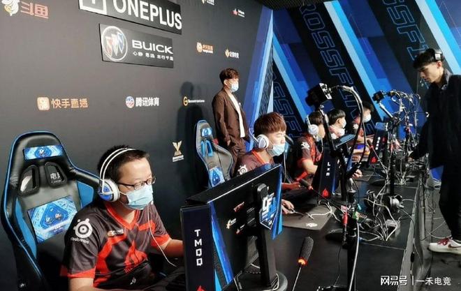 队长与教练 队长与教练